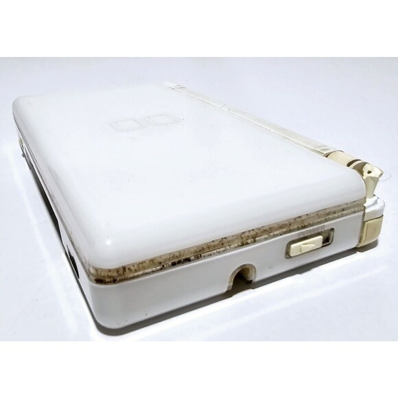 Nintendo DS Lite 2006 White Works Console/Case No Power Cord No Stylus Plz Read - Picture 6 of 14